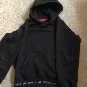 Supreme hoodie